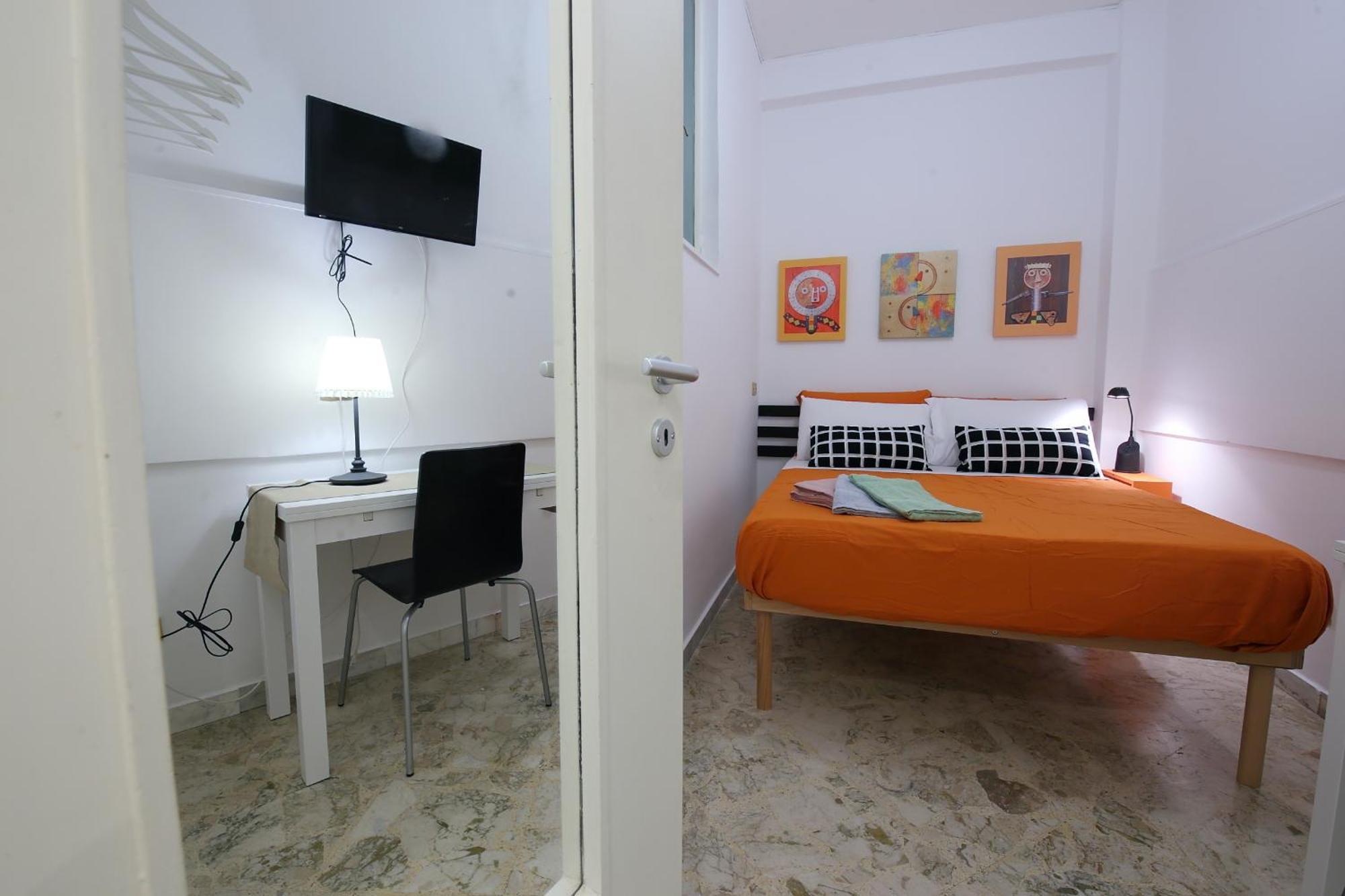 C & S Cavour - Hub Guest house *